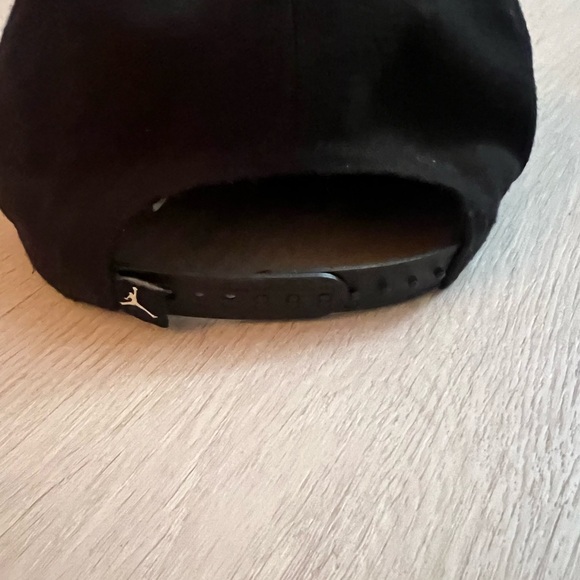 Nike Jordan Black Cap with 23 Logo - Picture 2 of 3